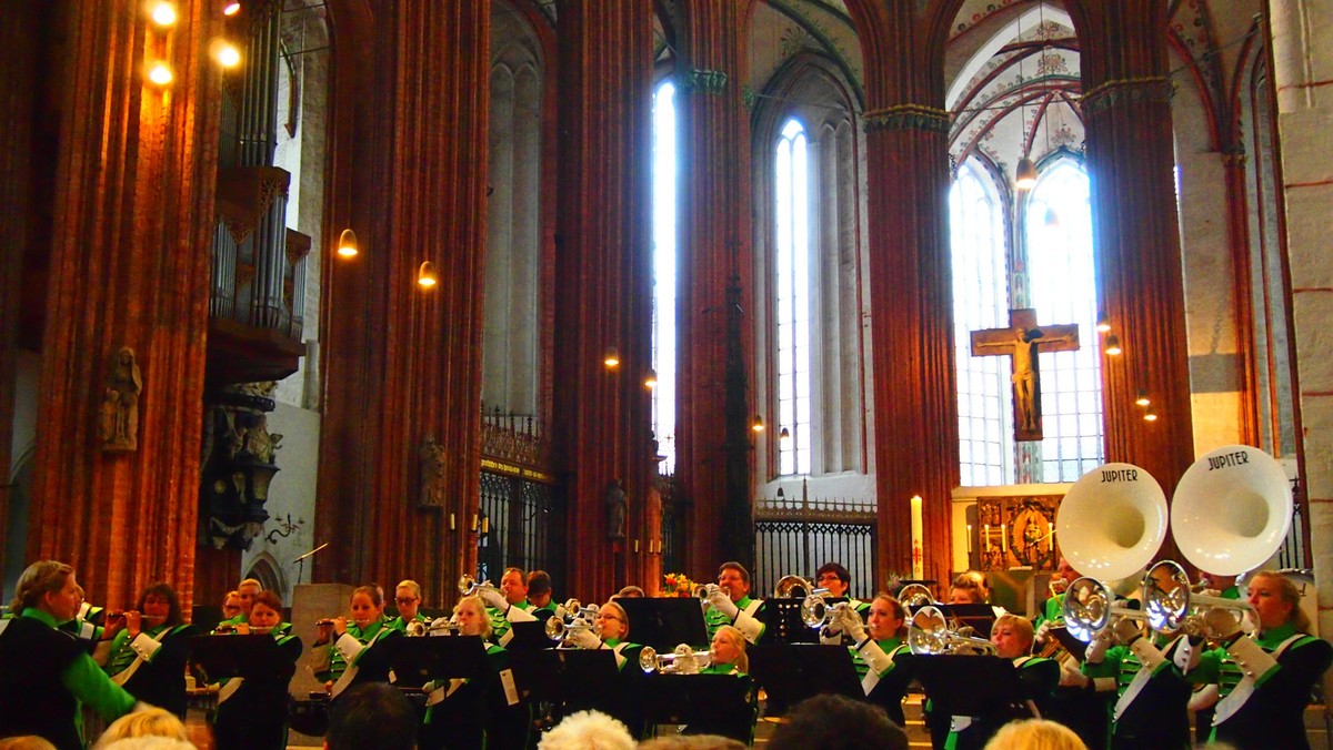 Gottesdienst zum Volks- und Erinnerungsfest mit Pastor Robert Pfeifer